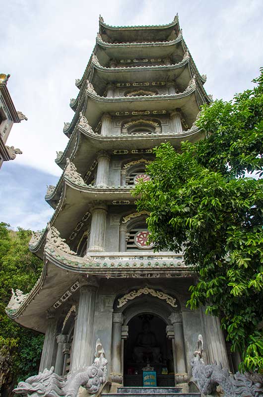 424 - Vietnam - Danang - Thuy Son - pagoda de Linh Ong